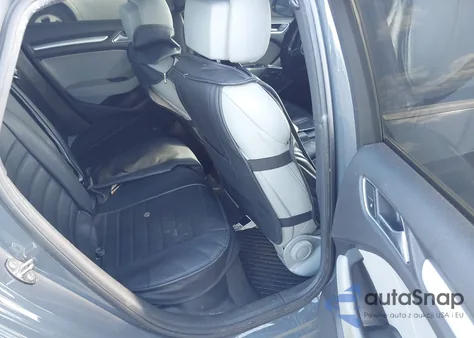 2017 Audi A3 2.0T Premium z USA, uszkodzony, nr VIN WAUAUGFF7H1052239